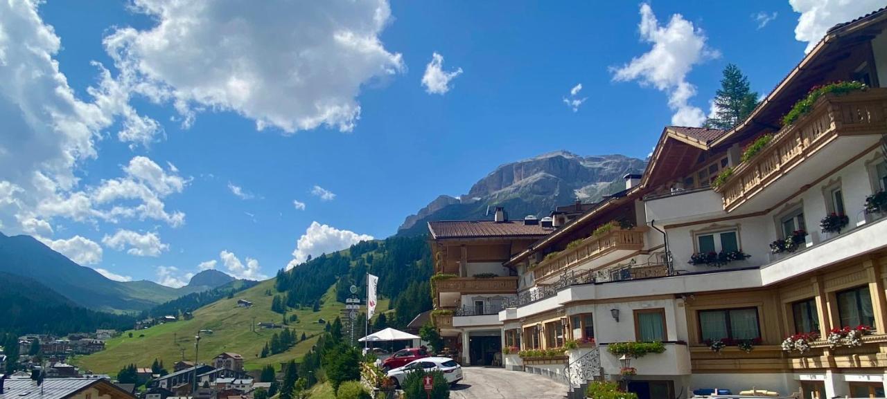 Dolomites Base Camp Hotel Olympia Arabba Exteriér fotografie
